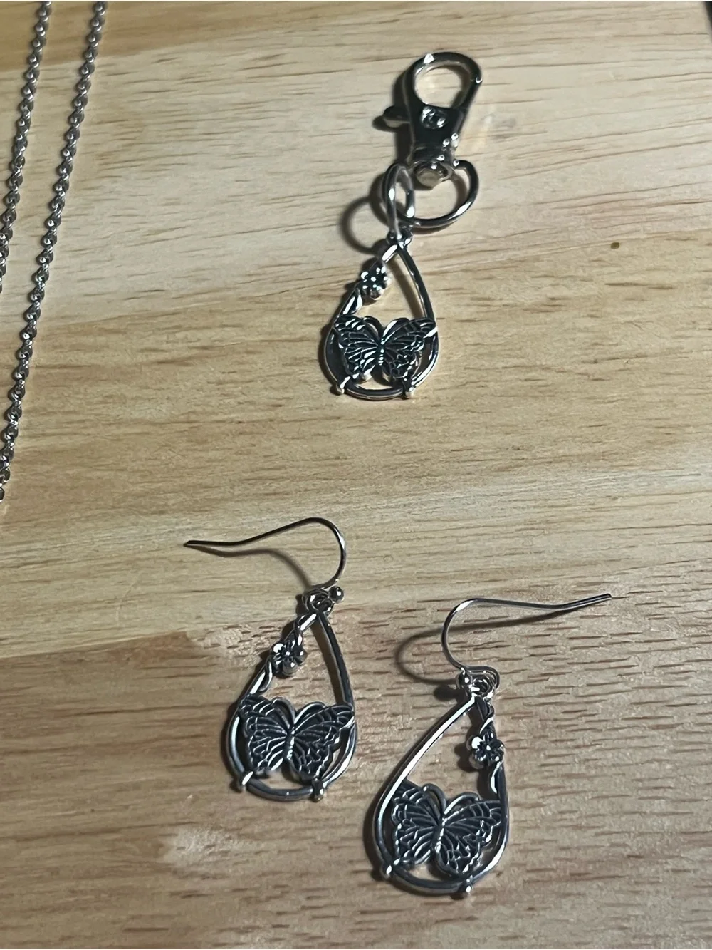 Silver Butterfly Teardrop Necklace & Earring Set - Women Jewelry D104